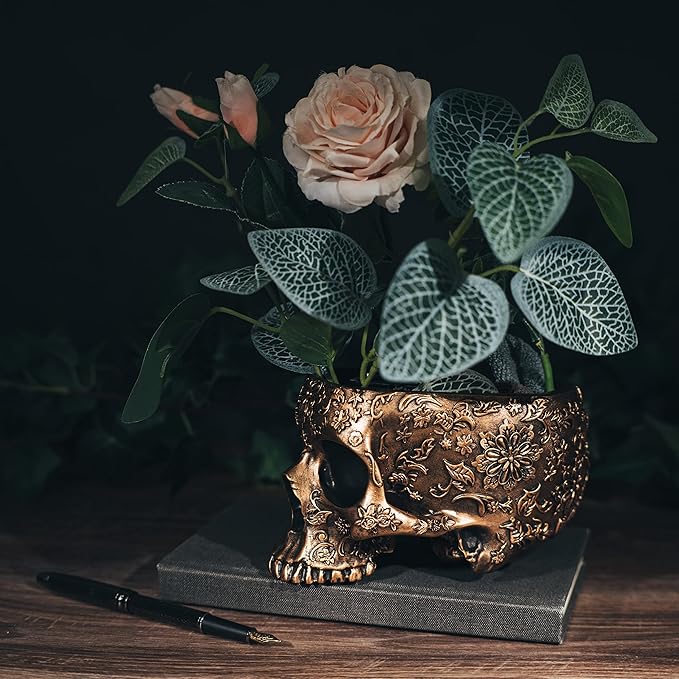 Bronze Skull Planter Pot 6 Inch Skeleton Head Pot for Succulents Flowers, & Bowl Dish Gothic Decor for Garden Home Parties Haunted House Spooky Black Display Halloween Skull Flower Pot Decoration Gift