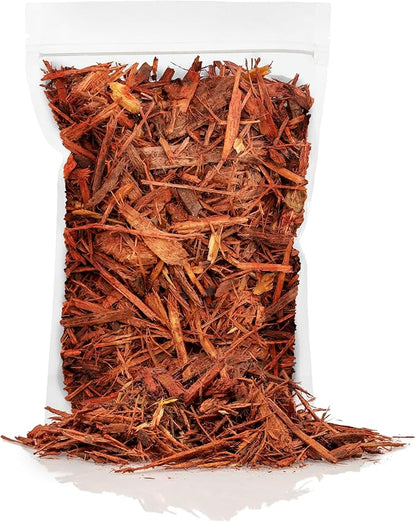 Gardenera Red Mulch - Improve Soil Fertility and Insulate Plant Roots - 10 QUARTS