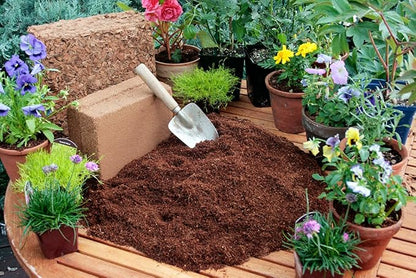 SuperMoss (01100 HeirBloom Vegetable & Herb Soil with Fertilizer, Mini Bale (0.6 ft3)