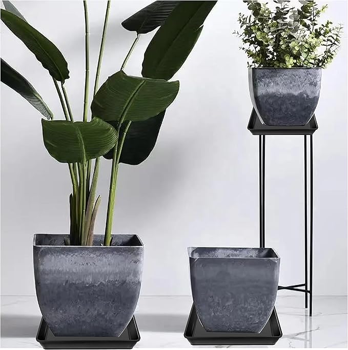 Square Plant Saucer 18 Inch 2 Pack, Plastic Plant Saucer, Garden Large Deep Plant Trays for Pots, Heavy Duty Plant Pot Saucers, Planters for Indoors and Outdoors Plants Black.