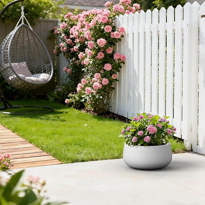 Kante 15.7" Dia Round Concrete Planter, Outdoor Indoor Garden Plant Pots with Drainage Hole and Rubber Plug, Modern Curvaceous Design, Pure White
