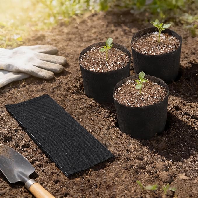 Black Plant Grow Bags for Plants Nursery, Pack of 200 5.5x5.9 Breathable Non-Woven Fabric Grow Bags for Planting Seedling Pots Nursery Pots