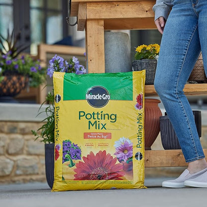 Miracle-Gro Potting Mix - for Potted Plants, Flowers Vegetables Shrubs Annuals and Perennials, Feeds Up to 6 Months - 25 qt. Bags, Pallet of 80