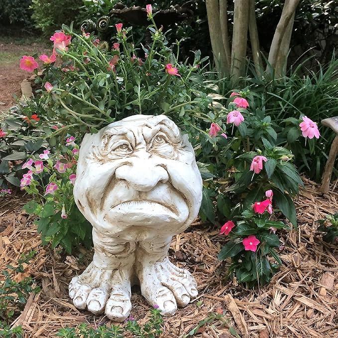 Homestyles Antique White Grumpy & Granny Joy The Muggly Face Statue Planter