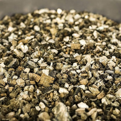 Horticultural Organic Vermiculite for Plants - Medium Grade - Natural Soil Additive for Gardening, Houseplants, Mushrooms, Potted Plants, Hydroponics, Terrariums (2 Quart)