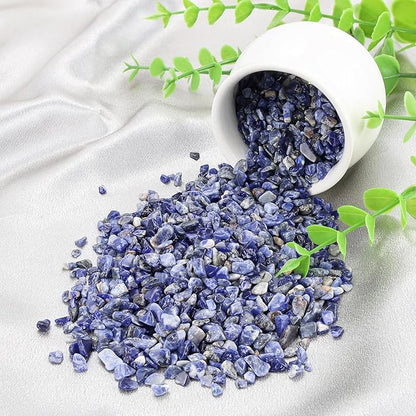 ZHIYUXI Blue Sodalite 1lb Crystal Chips Bulk Fish Tank Decorations Aquarium Rocks Gravel Vase Filler Stones Crystals for Candle Making Witch Kit Gravel for Plants Quartz Sand Gemstone