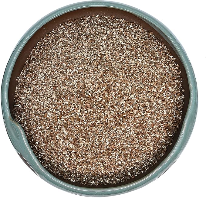 30QT Horticultural Vermiculite Bulk, Organic Vermiculite for Plants, Course Grade Vermiculite for Gardening, for houseplants, for Mushrooms, to Maintain Soil Moisture and Plant Growth(2-4mm)