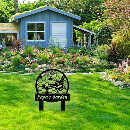 Custom Metal Bee Garden Sign with Stake, Personalized Garden Signs for Outside, Customized Garden Name Signs for Yard Lawn Outdoor Decor Gardening Gifts for Moms Grandmas Gardeners