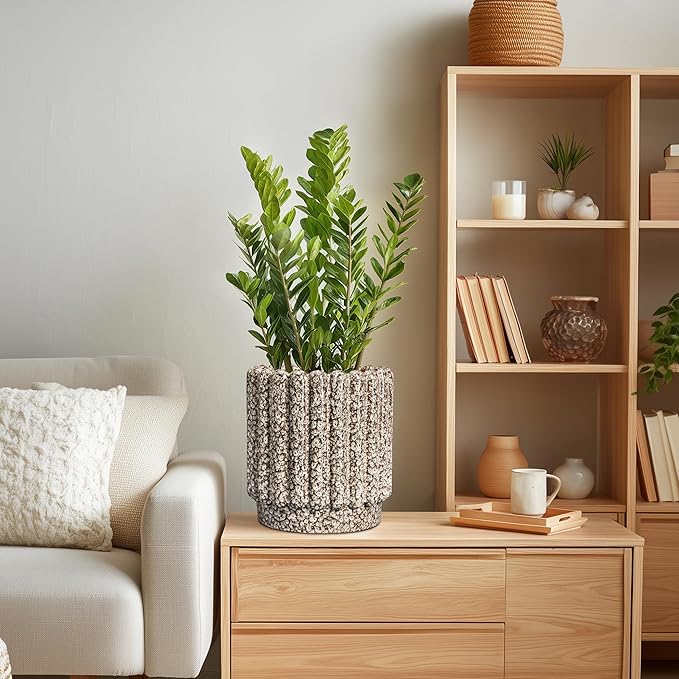 Ceramic Plant Pots - 7.6 Inch Ceramic Planters with Drainage Hole, Fluted Round Planter for Indoor Plants, Decorative Flower Pots Outdoor, Desk Decor, Garden Gifts, Leopard Print White