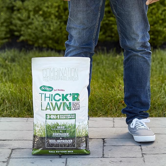 Scotts Turf Builder Thick'R Lawn Tall Fescue Mix, Combination Seed, Fertilizer and Soil Improver, Thickens Thin Grass, 12 lbs